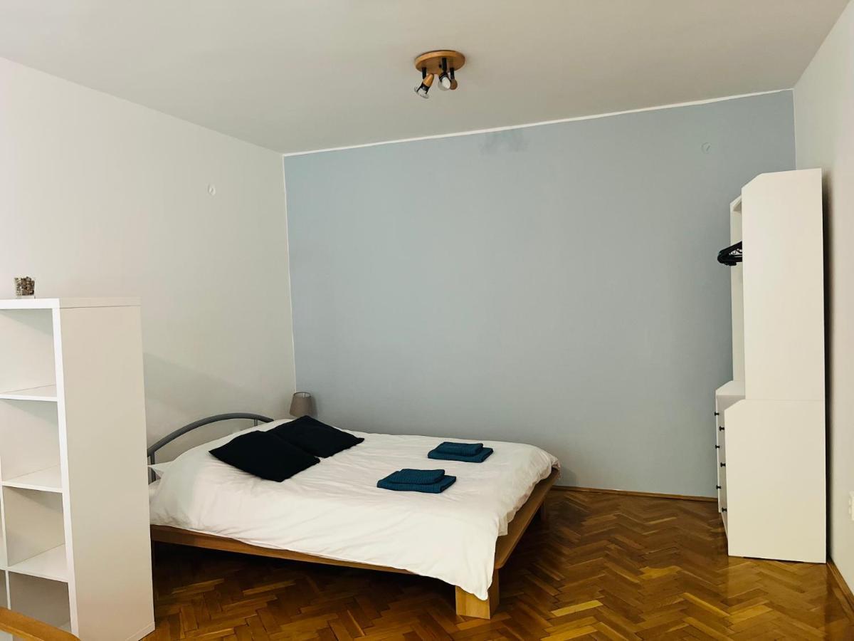 Апартаменты Bauhaus Flat In Amazing Location Будапешт Экстерьер фото